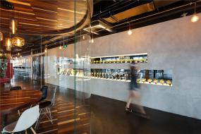 高端办公室杉木地板装修图片