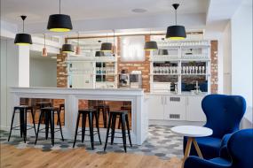 高档办公室杉木地板装修效果图