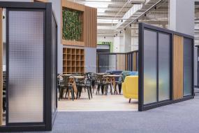 办公室盆栽装修设计效果图