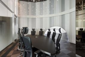 最新办公会议桌装修设计效果图