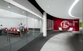 会议桌样式设计装修图片