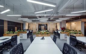 最新上海室内办公室装饰效果图
