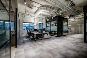 上海高档办公室装修高清效果图