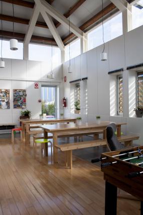 时尚公司办公室装修高清图片