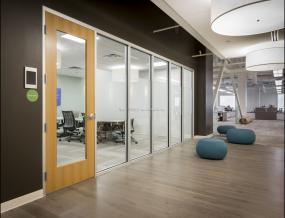 高档电商办公室装修效果图