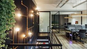 敞开式办公室装修实物图片