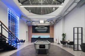 最新挑高办公室装饰效果图片