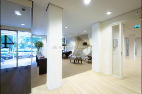 挑高办公室装修高清图片