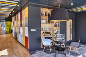 办公室pvc扣板吊顶装修高清效果图