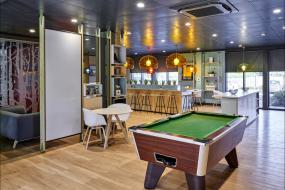 办公室pvc扣板吊顶装修高清图片