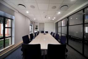 办公室格栅吊顶装修高清图片