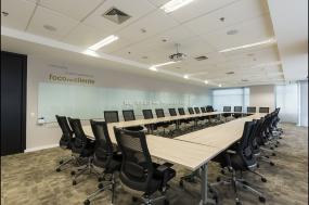 高端办公室格栅吊顶装修效果图