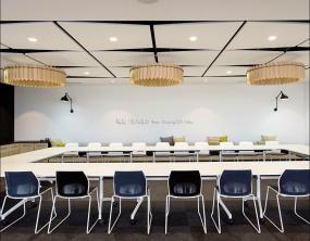 办公室格栅吊顶装饰效果图片