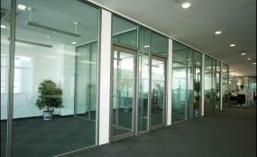 最新办公室屏风装饰效果图片