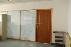 办公室屏风装饰图