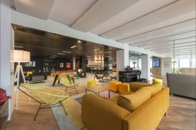 办公室吊顶龙骨装修高清图片