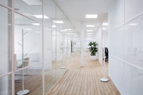 高端办公室石膏板吊顶装修图片