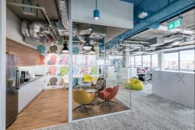 裸顶办公室装修实景图图片