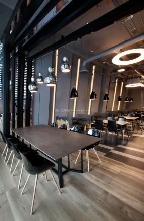 最新裸顶办公室装饰效果图