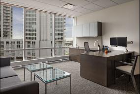 总经理办公室石膏板吊顶装饰效果图