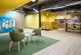 最新集团公司办公室装饰实景图