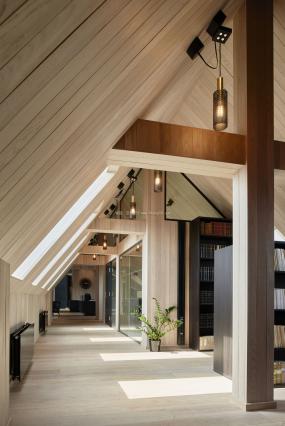 最新环保公司办公室装饰效果图片