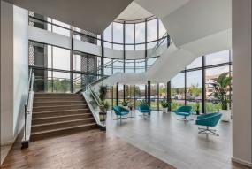 最新传媒公司办公室装修图片