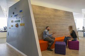 传媒公司办公室效果图片