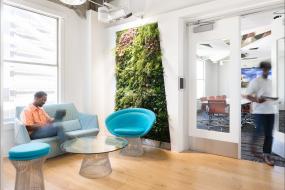 国外IT公司办公室装饰效果图片库