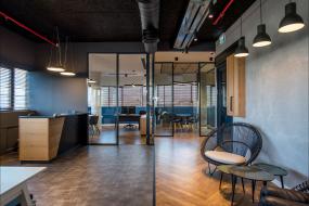 2018年国外IT公司办公室装修效果图