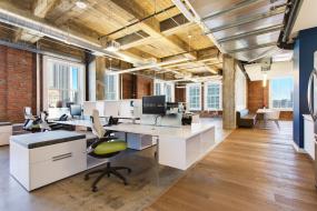 国外IT公司办公室装潢效果图