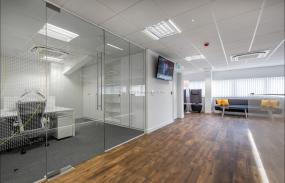 创意公司办公室装修高清效果图