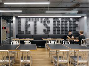 物业管理公司办公室装修实物图片