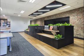 高端物业管理公司办公室装修效果图