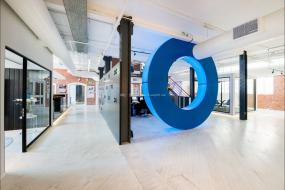 娱乐公司办公室装修实物图片