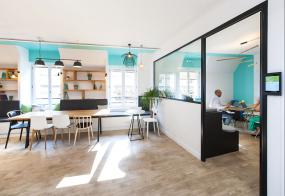 网络科技公司办公室装饰效果图片