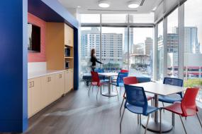 网络科技公司办公室装修图片