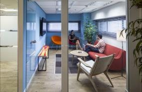 美国公司办公室装饰效果图