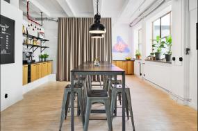 美国公司办公室装潢效果图