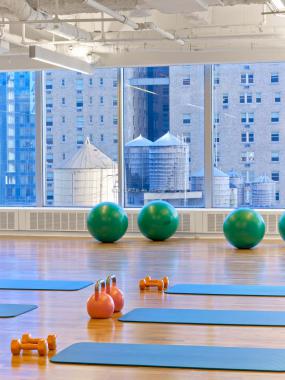 日本公司办公室装修高清图片