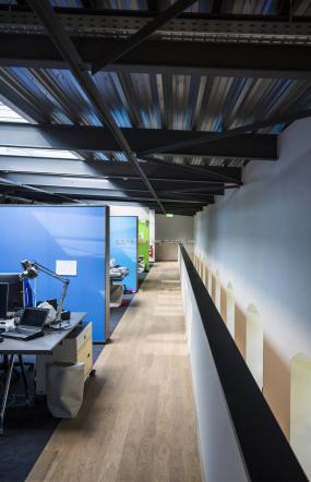 最新日本公司办公室设计装饰效果图