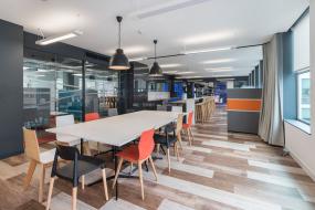 最新商贸公司办公室设计装饰效果图