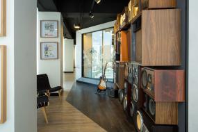 日本公司办公室装修效果图片