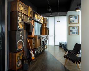 日本公司办公室装修实物图片