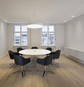 最新中型公司办公室设计装修图片