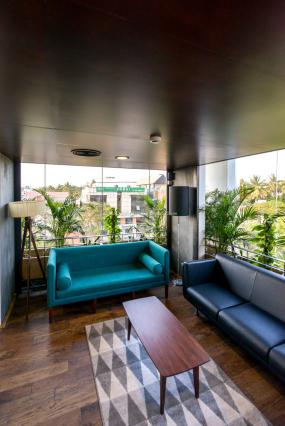 中型公司办公室设计效果图片