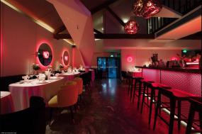 创意主题餐厅装潢效果图片