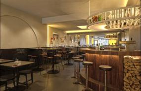 LOFT风格餐厅装修实景图片