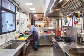 LOFT风格餐厅设计装修效果图