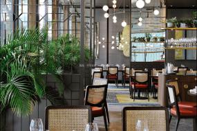 高档工业风格餐厅装修效果图